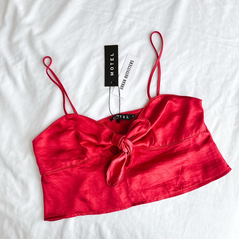 NWT ❤️ Motel Roce Tie-Front Cami - Size Small